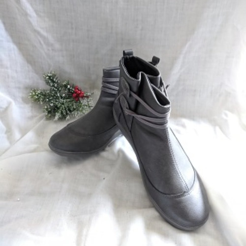 *Ladies ankle boots*